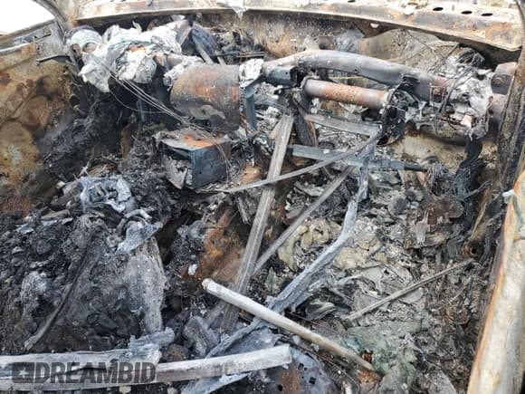 ✅ 2005 Porsche Cayenne S • VIN: WP1AB29P55LA65506 • Лот: 55427845. Опубликован ранее на Copart с пробегом Не указан. Бесплатный доступ к архиву аукционных продаж из США и подробный отчёт об истории автомобиля на DreamBid. Изображение 8.