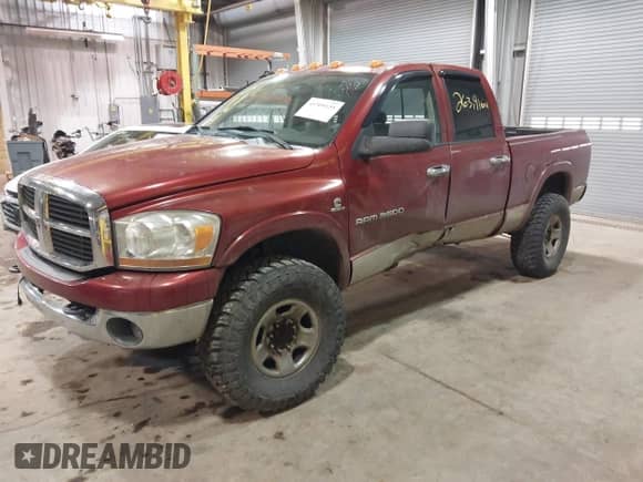 2006 Dodge 3500 SLT z VIN 3D7LX38C16G199997, wystawiony jako IAAI lot #41509155 z przebiegiem 263 916 mil mil oraz . Historia ofert i sprzedaży dostępna na DreamBid. Obrazek 17.