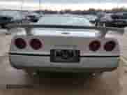 1985 Chevrolet Corvette z VIN 1G1YY0789F5106636, wystawiony jako Copart lot #86161924 z przebiegiem 105 024 mil mil oraz Szkoda całkowita • Salvage title. Historia ofert i sprzedaży dostępna na DreamBid. Obrazek 6.