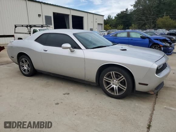 ✅ 2012 Dodge Challenger SXT Plus • VIN: 2C3CDYAG8CH293369 • Lot: 74718254. Wystawiony na Copart z przebiegiem 153 101 mil. Bezpłatny archiwum sprzedaży aukcyjnych z USA i szczegółowy raport historii pojazdu na DreamBid. Zdjęcie 4.