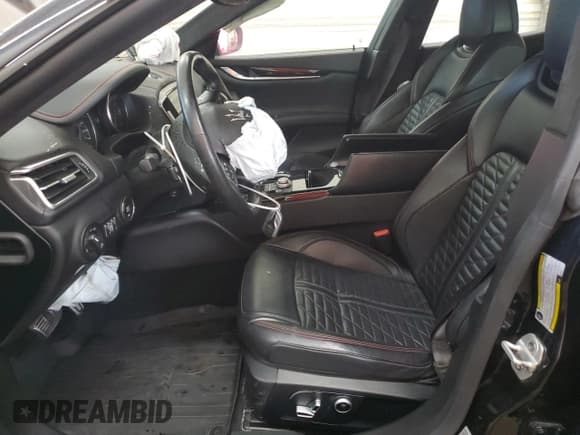 ✅ 2022 Maserati Ghibli Modena Q4 • VIN: ZAM57YTM0N1386365 • Lot: 71506855. Wystawiony na Copart z przebiegiem 37 104 mil. Bezpłatny archiwum sprzedaży aukcyjnych z USA i szczegółowy raport historii pojazdu na DreamBid. Zdjęcie 7.