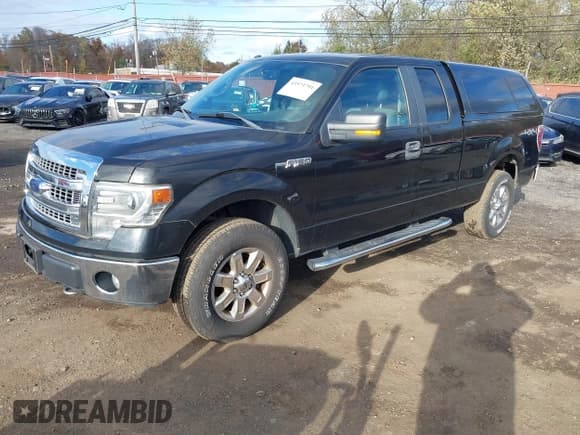 ✅ 2014 Ford F-150 XL • VIN: 1FTFX1EF9EKG39983 • Lot: 43573794. Wystawiony na IAAI z przebiegiem 57 565 mil. Bezpłatny archiwum sprzedaży aukcyjnych z USA i szczegółowy raport historii pojazdu na DreamBid. Zdjęcie 18.