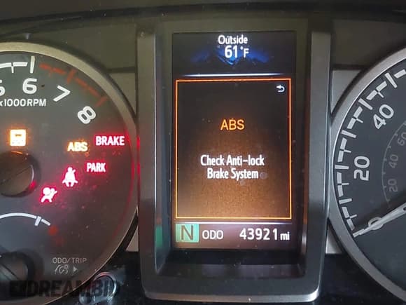 ✅ 2017 Toyota Tacoma SR5 • VIN: 3TMBZ5DN0HM006908 • Lot: 41447018. Listed on IAAI with 43,921 mi. Free auction sales archive from the USA and detailed vehicle history report at DreamBid. Image 15.