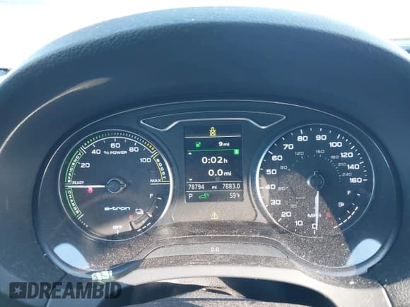 ✅ 2016 Audi A3 e-tron Premium Plus • VIN: WAUTPBFF4GA069520 • Lot: 43617019. Wystawiony na IAAI z przebiegiem 78 794 mil. Bezpłatny archiwum sprzedaży aukcyjnych z USA i szczegółowy raport historii pojazdu na DreamBid. Zdjęcie 7.