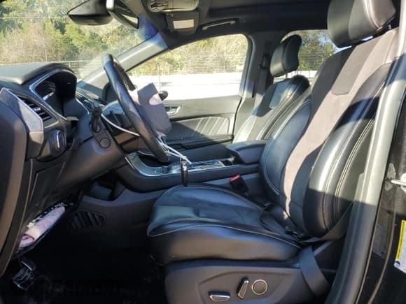 ✅ 2019 Ford Edge ST • VIN: 2FMPK4AP5KBB94355 • Lot: 86131655. Listed on Copart with 139,486 mi. Free auction sales archive from the USA and detailed vehicle history report at DreamBid. Image 7.