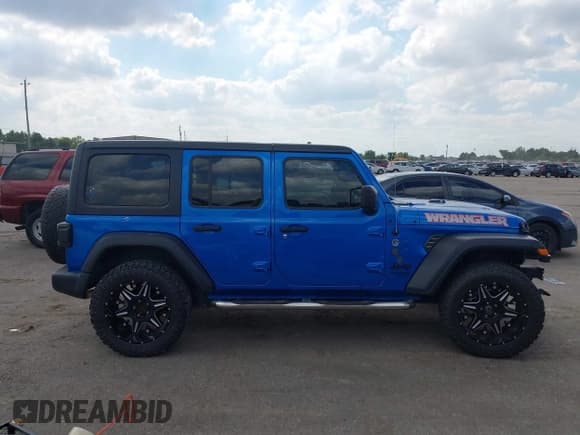 ✅ 2021 Jeep Wrangler Unlimited Sport Altitude • VIN: 1C4HJXDN1MW717458 • Lot: 43409535. Listed on IAAI with Not provided. Free auction sales archive from the USA and detailed vehicle history report at DreamBid. Image 13.