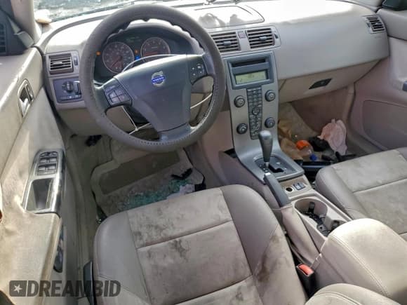 ✅ 2005 Volvo S40 • VIN: YV1MS382152054741 • Lot: 95736895. Listed on Copart with 168,099 mi. Free auction sales archive from the USA and detailed vehicle history report at DreamBid. Image 8.