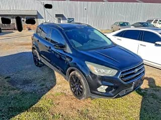 ✅ 2017 Ford Escape Titanium • VIN: 1FMCU0J97HUD29051 • Лот: 95102315. Опубликован ранее на Copart с пробегом 97 328 миль. Бесплатный доступ к архиву аукционных продаж из США и подробный отчёт об истории автомобиля на DreamBid. Изображение 1.