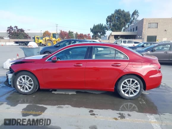 ✅ 2021 Mercedes-Benz A 220 • VIN: W1K3G4EB8MJ279889 • Лот: 43817455. Опубликован ранее на IAAI с пробегом 64 604 миль. Бесплатный доступ к архиву аукционных продаж из США и подробный отчёт об истории автомобиля на DreamBid. Изображение 15.