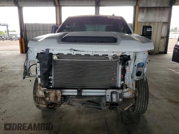 ✅ 2024 Chevrolet Silverado 2500HD Work Truck • VIN: 1GC4WLE77RF367575 • Лот: 56151685. Опубликован ранее на Copart с пробегом 14 882 миль. Бесплатный доступ к архиву аукционных продаж из США и подробный отчёт об истории автомобиля на DreamBid. Изображение 5.