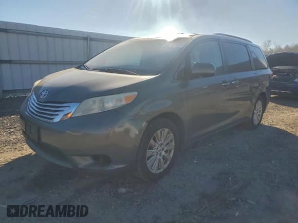 ✅ 2012 Toyota Sienna XLE • VIN: 5TDDK3DC5CS043719 • Lot: 85440185. Listed on Copart with 256,708 mi. Free auction sales archive from the USA and detailed vehicle history report at DreamBid. Image 1.