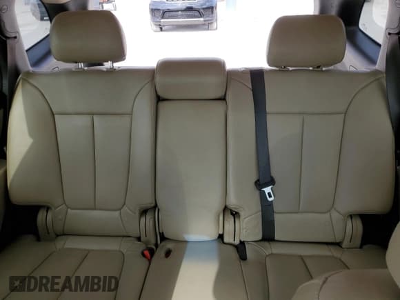 ✅ 2012 Hyundai Santa Fe Limited • VIN: 5XYZK3AB6CG152575 • Lot: 87521685. Listed on Copart with 92,260 mi. Free auction sales archive from the USA and detailed vehicle history report at DreamBid. Image 10.