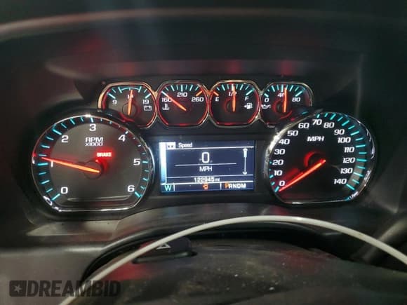 ✅ 2016 Chevrolet Silverado 1500 LT • VIN: 1GCVKREH4GZ245781 • Лот: 82093395. Опубликован ранее на Copart с пробегом 122 945 миль. Бесплатный доступ к архиву аукционных продаж из США и подробный отчёт об истории автомобиля на DreamBid. Изображение 9.