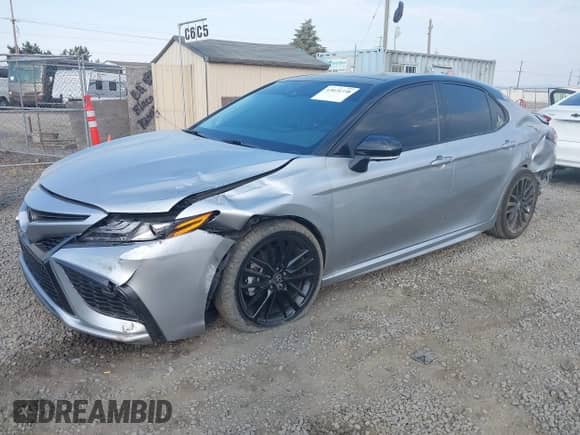2022 Toyota Camry XSE z VIN 4T1K61BK3NU059339, wystawiony jako IAAI lot #43074738 z przebiegiem 34 765 mil mil oraz . Historia ofert i sprzedaży dostępna na DreamBid. Obrazek 18.