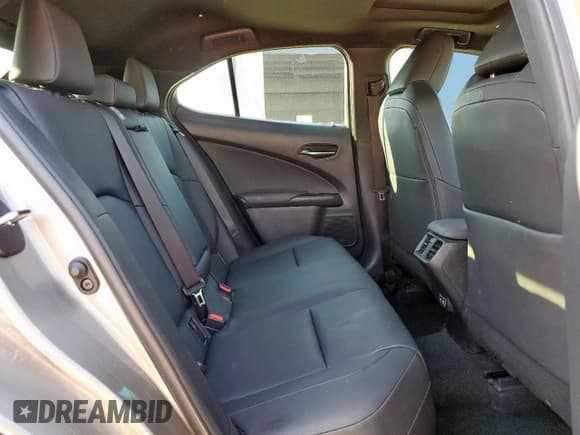 ✅ 2020 Lexus UX 200 • VIN: JTHP3JBH7L2029498 • Lot: 84810715. Wystawiony na Copart z przebiegiem 51 236 mil. Bezpłatny archiwum sprzedaży aukcyjnych z USA i szczegółowy raport historii pojazdu na DreamBid. Zdjęcie 11.