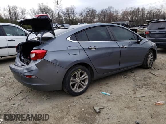 ✅ 2019 Chevrolet Cruze LT • VIN: 1G1BE5SM3K7133247 • Лот: 41525713. Опубликован ранее на Copart с пробегом 43 251 миль. Бесплатный доступ к архиву аукционных продаж из США и подробный отчёт об истории автомобиля на DreamBid. Изображение 3.