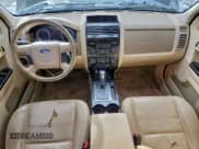 ✅ 2009 Ford Escape Limited • VIN: 1FMCU94G49KB77662 • Lot: 93994145. Listed on Copart with 204,552 mi. Free auction sales archive from the USA and detailed vehicle history report at DreamBid. Image 8.