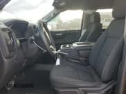 ✅ 2020 Chevrolet Silverado 1500 Custom • VIN: 3GCPWBEH1LG137536 • Lot: 72435284. Wystawiony na Copart z przebiegiem 78 881 mil. Bezpłatny archiwum sprzedaży aukcyjnych z USA i szczegółowy raport historii pojazdu na DreamBid. Zdjęcie 7.