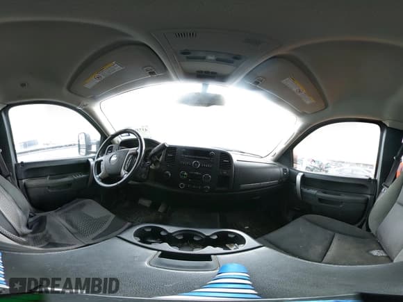 ✅ 2011 Chevrolet Silverado 2500HD LT • VIN: 1GC2KXCG4BZ314530 • Lot: 43730151. Wystawiony na IAAI z przebiegiem 245 803 mil. Bezpłatny archiwum sprzedaży aukcyjnych z USA i szczegółowy raport historii pojazdu na DreamBid. Zdjęcie 18.