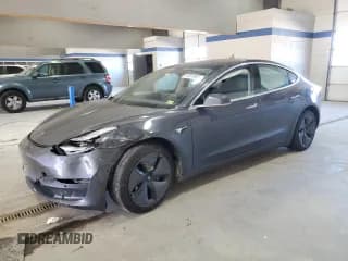 ✅ 2018 Tesla Model 3 Long Range Battery • VIN: 5YJ3E1EBXJF104237 • Lot: 87015445. Wystawiony na Copart z przebiegiem Nie podano. Bezpłatny archiwum sprzedaży aukcyjnych z USA i szczegółowy raport historii pojazdu na DreamBid. Zdjęcie 1.