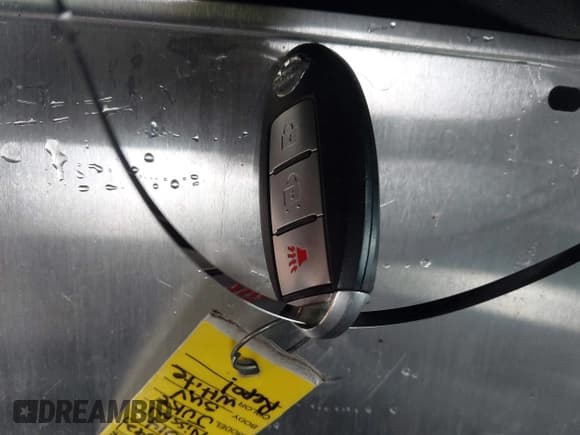 ✅ 2014 Nissan Juke S • VIN: JN8AF5MR5ET360092 • Lot: 42369134. Listed on IAAI with 176,905 mi. Free auction sales archive from the USA and detailed vehicle history report at DreamBid. Image 11.