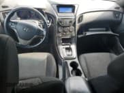 ✅ 2013 Hyundai Genesis Coupe 2.0T • VIN: KMHHT6KD2DU107820 • Lot: 61793195. Wystawiony na Copart z przebiegiem 98 453 mil. Bezpłatny archiwum sprzedaży aukcyjnych z USA i szczegółowy raport historii pojazdu na DreamBid. Zdjęcie 8.