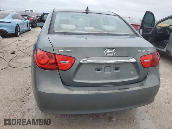 ✅ 2010 Hyundai Elantra GLS • VIN: KMHDU4AD1AU975434 • Lot: 74977964. Wystawiony na Copart z przebiegiem 126 412 mil mil. Skorzystaj z bezpłatnego archiwum sprzedaży aukcyjnych z USA i zobacz szczegółowy raport historii pojazdu na DreamBid. Zdjęcie 6.