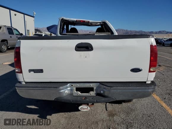 ✅ 1997 Ford F-150 XL • VIN: 1FTDX1868VKA02280 • Lot: 84833045. Wystawiony na Copart z przebiegiem 206 425 mil. Bezpłatny archiwum sprzedaży aukcyjnych z USA i szczegółowy raport historii pojazdu na DreamBid. Zdjęcie 6.