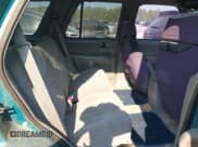 ✅ 1995 Chevrolet Blazer • VIN: 1GNDT13W9SK201781 • Lot: 43080590. Wystawiony na IAAI z przebiegiem 140 231 mil. Bezpłatny archiwum sprzedaży aukcyjnych z USA i szczegółowy raport historii pojazdu na DreamBid. Zdjęcie 8.