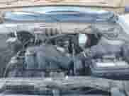 2005 Mercury Mariner Luxury z VIN 4M2YU56165DJ12462, wystawiony jako IAAI lot #41701579 z przebiegiem 252 874 mil mil oraz . Historia ofert i sprzedaży dostępna na DreamBid. Obrazek 10.