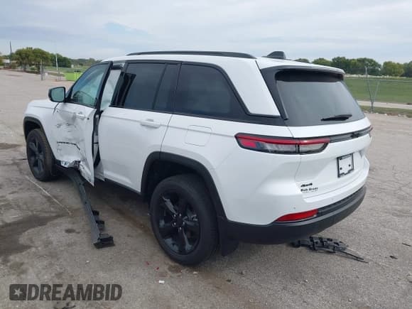 ✅ 2025 Jeep Grand Cherokee Altitude X • VIN: 1C4RJHAG5SC329244 • Lot: 43419689. Wystawiony na IAAI z przebiegiem 1 664 mil. Bezpłatny archiwum sprzedaży aukcyjnych z USA i szczegółowy raport historii pojazdu na DreamBid. Zdjęcie 3.