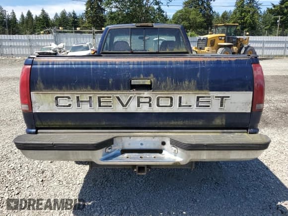✅ 1995 Chevrolet Silverado 2500 • VIN: 1GCFK24K7SE228644 • Lot: 57244755. Listed on Copart with 241,137 mi. Free auction sales archive from the USA and detailed vehicle history report at DreamBid. Image 6.