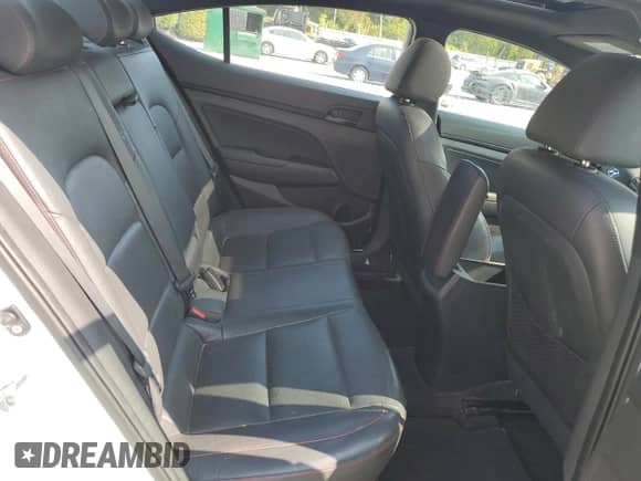 2017 Hyundai Elantra Sport с VIN KMHD04LBXHU317094, выставлен на аукционе Copart как лот 82042615 с пробегом 80 000 миль миль и Списание • Salvage title. История ставок и продаж доступна на DreamBid. Изображение 10.