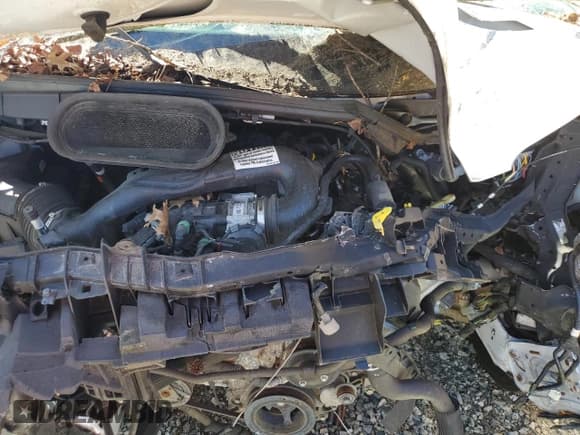 ✅ 2020 Ford Transit Cargo • VIN: 1FTYE1C87LKB32242 • Лот: 46459825. Опубликован ранее на Copart с пробегом Не указан. Бесплатный доступ к архиву аукционных продаж из США и подробный отчёт об истории автомобиля на DreamBid. Изображение 12.