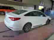 2015 Hyundai Sonata Sport z VIN 5NPE34AFXFH089773, wystawiony jako Copart lot #85157105 z przebiegiem Nie podano mil oraz Szkoda całkowita • Salvage title. Historia ofert i sprzedaży dostępna na DreamBid. Obrazek 3.