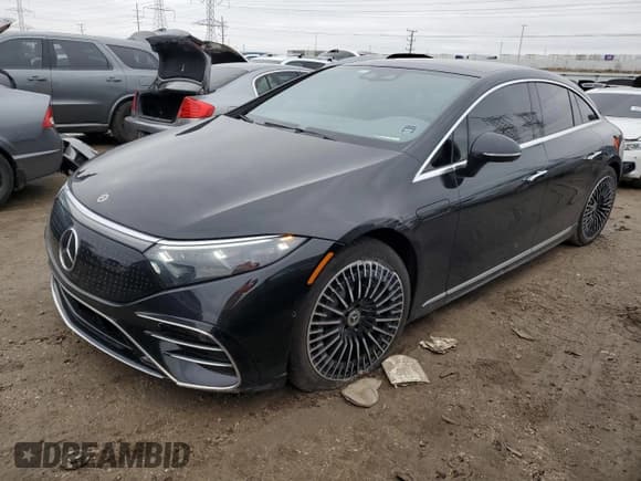 ✅ 2022 Mercedes-Benz EQS 580 • VIN: W1KCG4EB1NA004303 • Lot: 43054013. Listed on Copart with 7,352 mi. Free auction sales archive from the USA and detailed vehicle history report at DreamBid. Image 1.