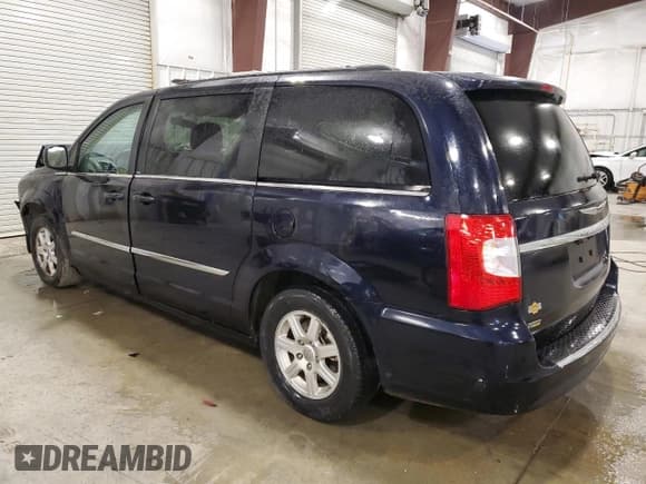 ✅ 2011 Chrysler Town & Country Touring • VIN: 2A4RR5DG2BR665244 • Lot: 82669285. Wystawiony na Copart z przebiegiem 106 047 mil. Bezpłatny archiwum sprzedaży aukcyjnych z USA i szczegółowy raport historii pojazdu na DreamBid. Zdjęcie 2.