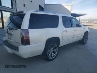 ✅ 2013 Cadillac Escalade ESV Premium • VIN: 1GYS3JEF9DR120491 • Lot: 90301835. Listed on Copart with 151,513 mi. Free auction sales archive from the USA and detailed vehicle history report at DreamBid. Image 3.