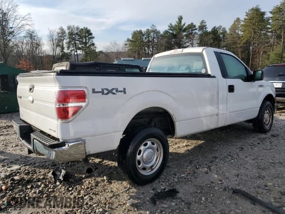 ✅ 2011 Ford F-150 XL • VIN: 1FTMF1EM1BKD82791 • Lot: 82148724. Listed on Copart with 76,928 mi. Free auction sales archive from the USA and detailed vehicle history report at DreamBid. Image 3.