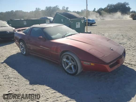 1990 Chevrolet Corvette с VIN 1G1YY2383L5120254, выставлен на аукционе Copart как лот 90082015 с пробегом 82 697 миль миль и Списание • Salvage title. История ставок и продаж доступна на DreamBid. Изображение 4.