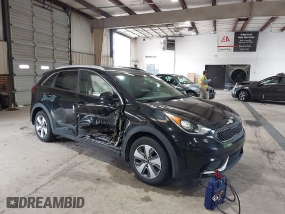 ✅ 2019 Kia Niro LX • VIN: KNDCB3LC4K5243315 • Lot: 43038406. Wystawiony na IAAI z przebiegiem 39 202 mil. Bezpłatny archiwum sprzedaży aukcyjnych z USA i szczegółowy raport historii pojazdu na DreamBid. Zdjęcie 1.