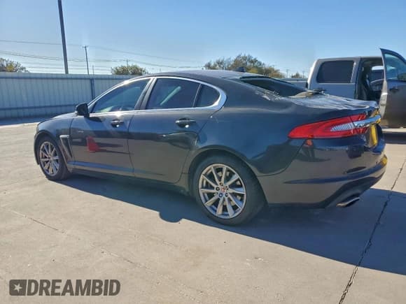 ✅ 2015 Jaguar XF T Premium • VIN: SAJWA0FS5FPU82353 • Lot: 91006885. Listed on Copart with 118,957 mi. Free auction sales archive from the USA and detailed vehicle history report at DreamBid. Image 2.