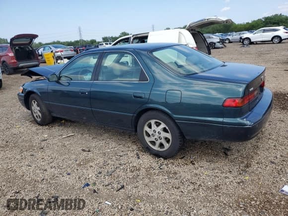 ✅ 1998 Toyota Camry LE • VIN: JT2BF28K0W0110427 • Lot: 65715735. Wystawiony na Copart z przebiegiem 100 656 mil. Bezpłatny archiwum sprzedaży aukcyjnych z USA i szczegółowy raport historii pojazdu na DreamBid. Zdjęcie 2.