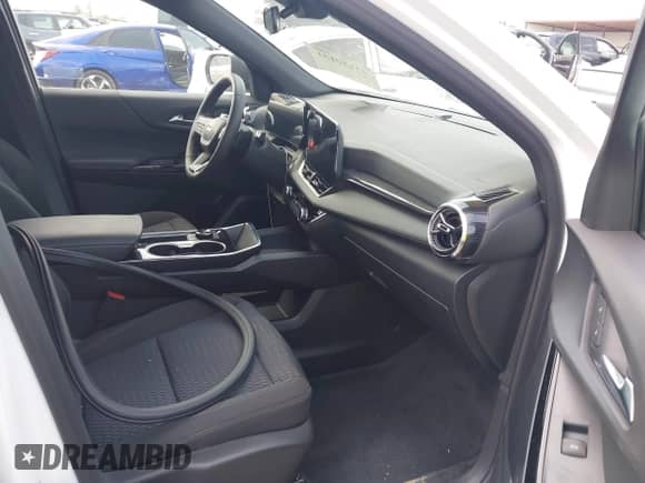 ✅ 2026 Chevrolet Equinox FWD LT • VIN: 3GNAXHEG5TL128060 • Lot: 43150151. Listed on IAAI with 3,644 mi. Free auction sales archive from the USA and detailed vehicle history report at DreamBid. Image 5.