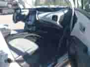 2022 Toyota Prius LE z VIN JTDKAMFU3N3158555, wystawiony jako IAAI lot #43502232 z przebiegiem 65 727 mil mil oraz . Historia ofert i sprzedaży dostępna na DreamBid. Obrazek 5.