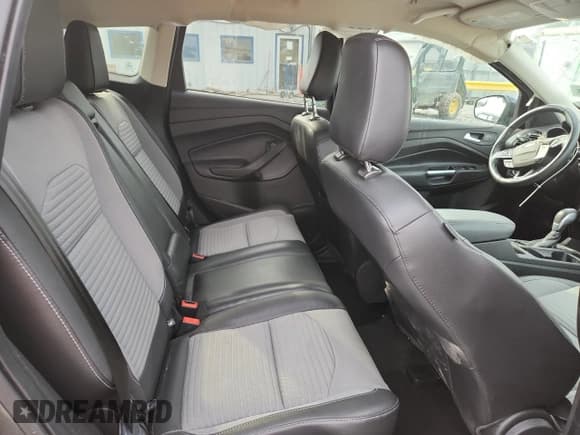 ✅ 2019 Ford Escape SE • VIN: 1FMCU9GD0KUA23378 • Lot: 81250635. Wystawiony na Copart z przebiegiem 46 283 mil. Bezpłatny archiwum sprzedaży aukcyjnych z USA i szczegółowy raport historii pojazdu na DreamBid. Zdjęcie 11.