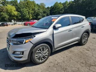 ✅ 2020 Hyundai Tucson SEL • VIN: KM8J33AL6LU196895 • Лот: 71859025. Опубликован ранее на Copart с пробегом 24 147 миль. Бесплатный доступ к архиву аукционных продаж из США и подробный отчёт об истории автомобиля на DreamBid. Изображение 1.