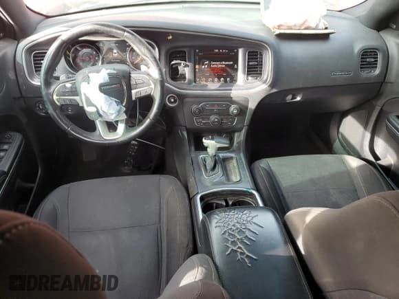 ✅ 2016 Dodge Charger R/T • VIN: 2C3CDXCT8GH226975 • Лот: 82585315. Опубликован ранее на Copart с пробегом 157 597 миль. Бесплатный доступ к архиву аукционных продаж из США и подробный отчёт об истории автомобиля на DreamBid. Изображение 8.