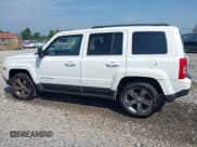 ✅ 2015 Jeep Patriot Latitude • VIN: 1C4NJPFA2FD400266 • Lot: 42450505. Wystawiony na IAAI z przebiegiem 96 939 mil. Bezpłatny archiwum sprzedaży aukcyjnych z USA i szczegółowy raport historii pojazdu na DreamBid. Zdjęcie 14.