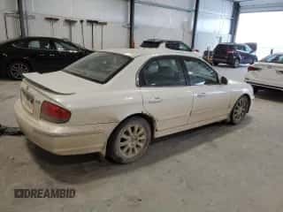 2002 Hyundai Sonata GLS с VIN KMHWF35H12A607526, выставлен на аукционе Copart как лот 83826114 с пробегом 149 277 миль миль и Чистый • Clean title. История ставок и продаж доступна на DreamBid. Изображение 3.